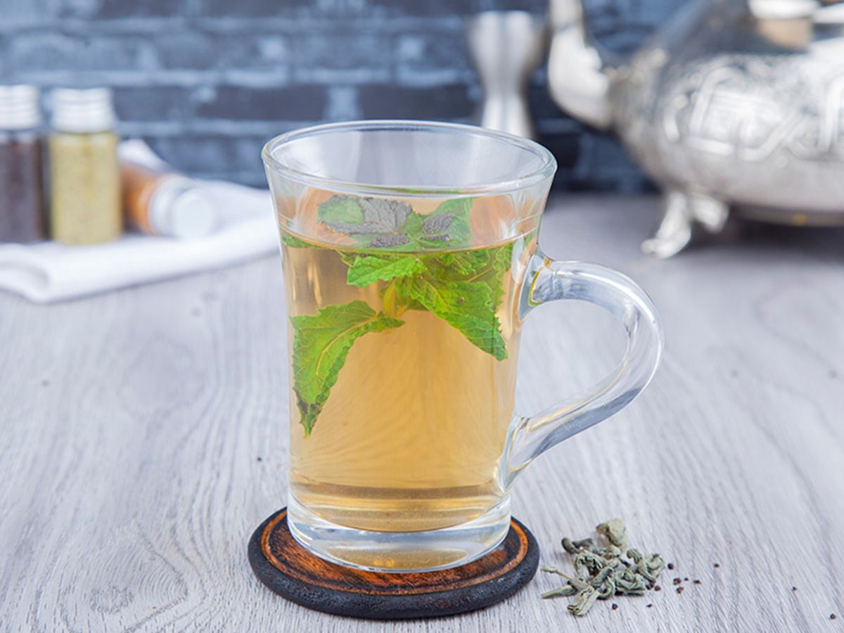 شاي أخضر مع نعناع