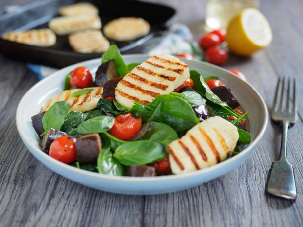 Grilled Halloumi Salad (Medium Salad)
