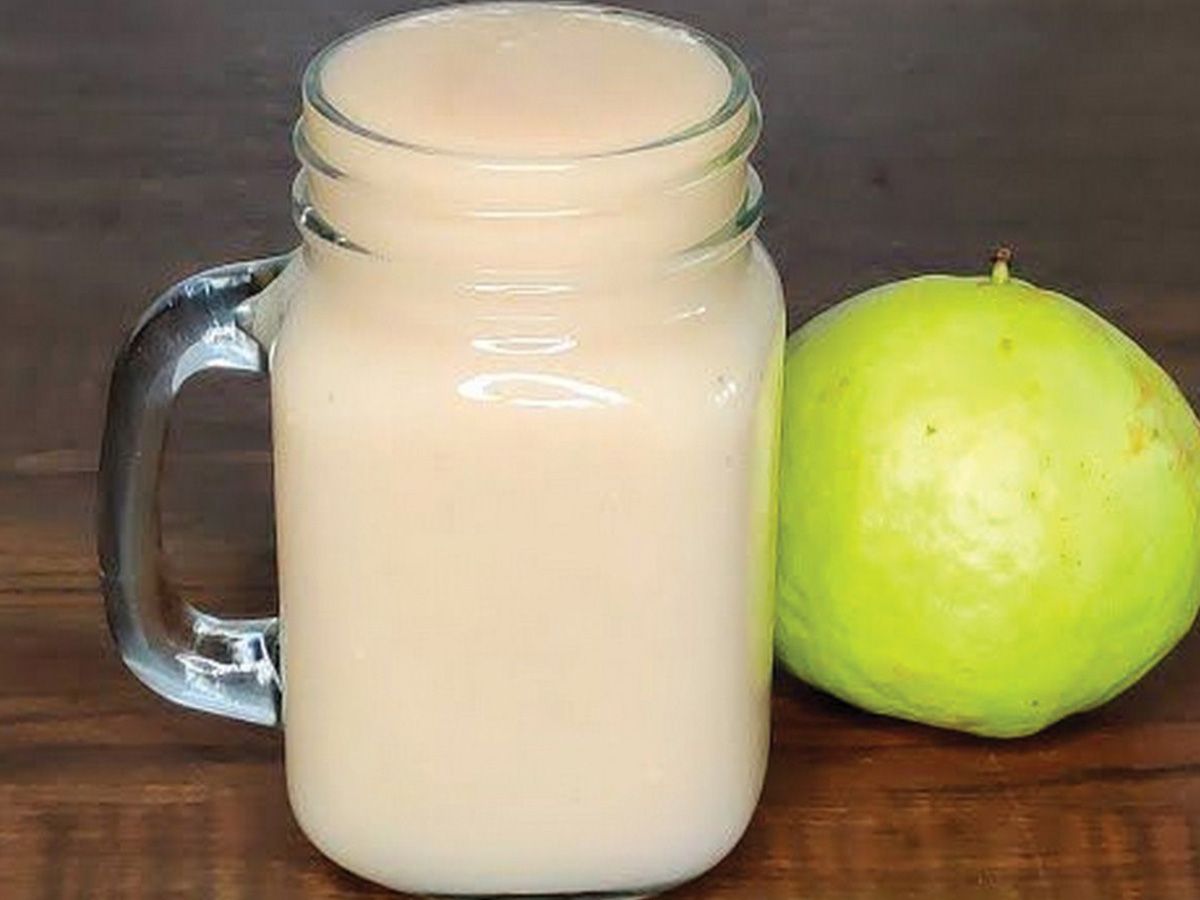 Guava With Milk Juice