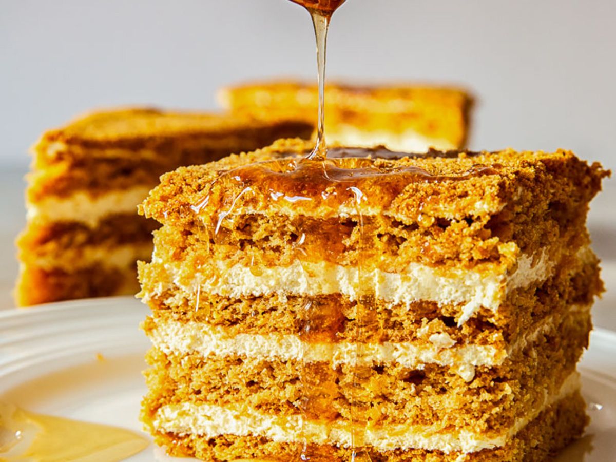 Honey cake