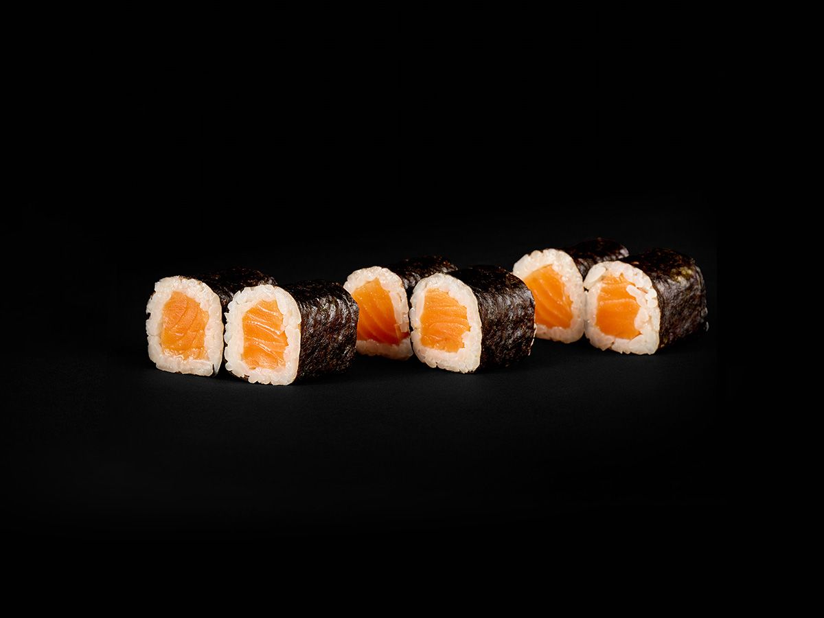 Hoso Salmon Maki 6 pcs