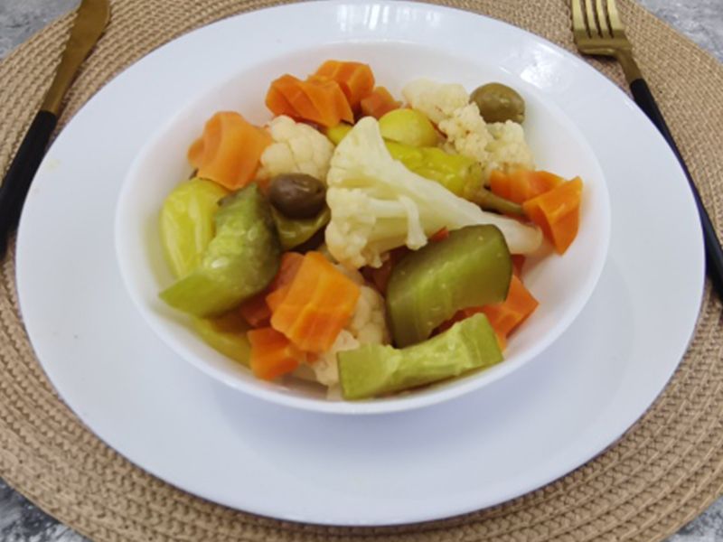 Extra Pickles Platter