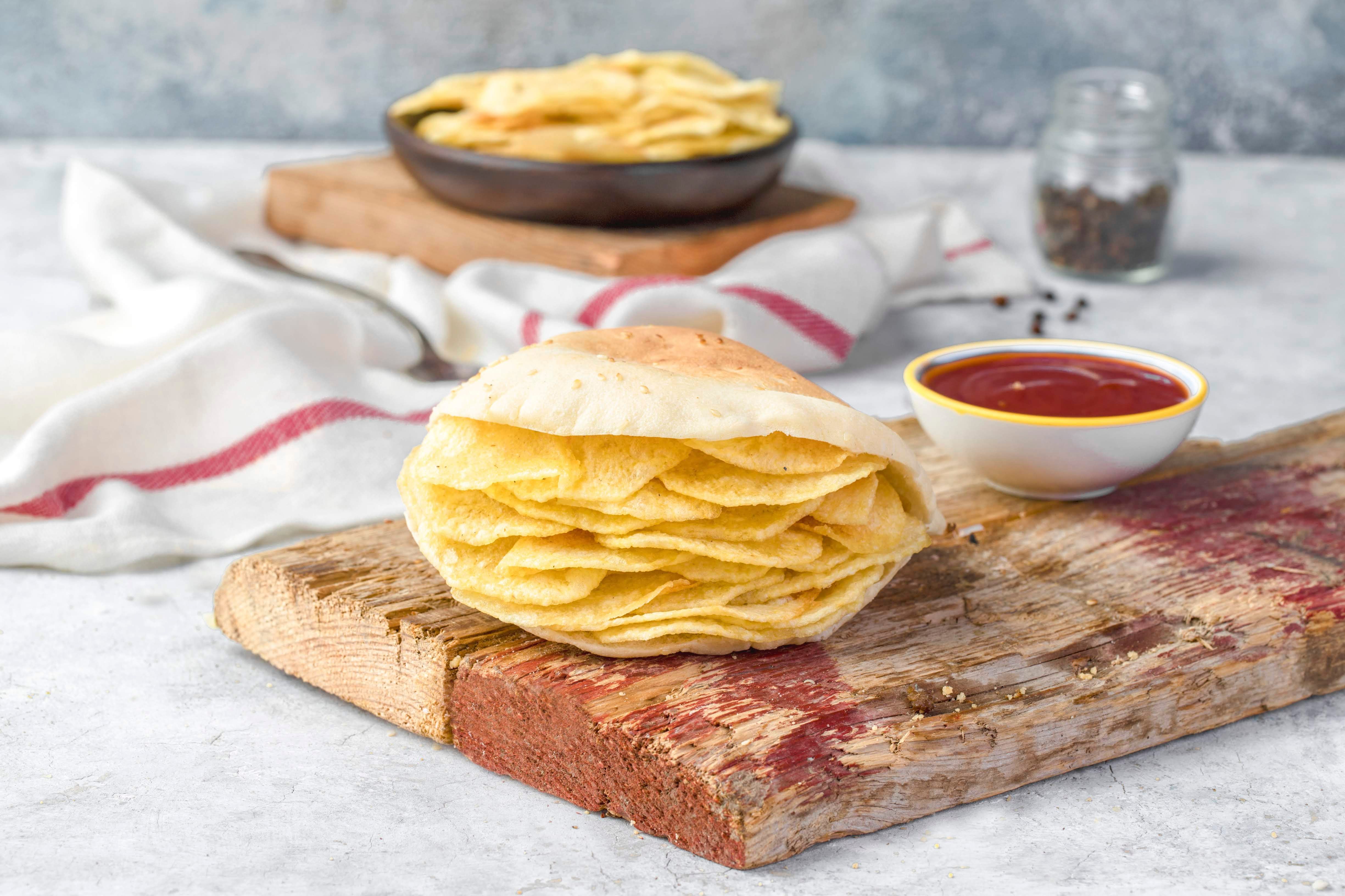 Chips potato sandwich