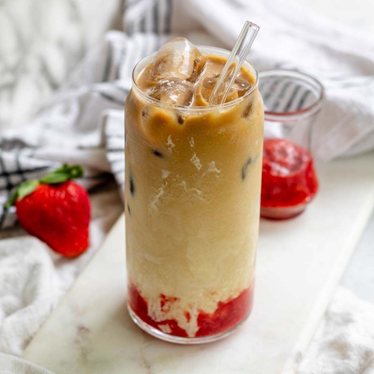 Ice Strawberry Latte