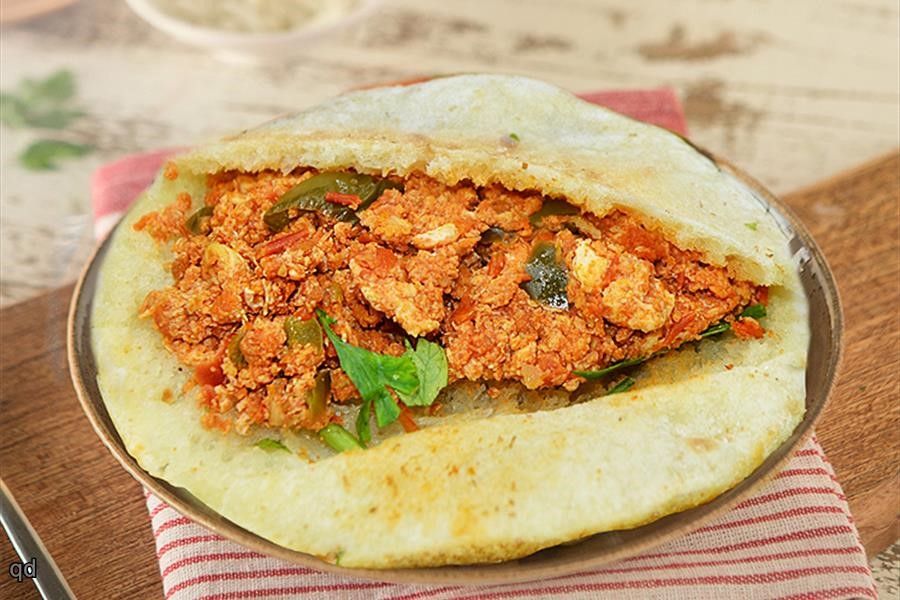 Shakshuka sandwich
