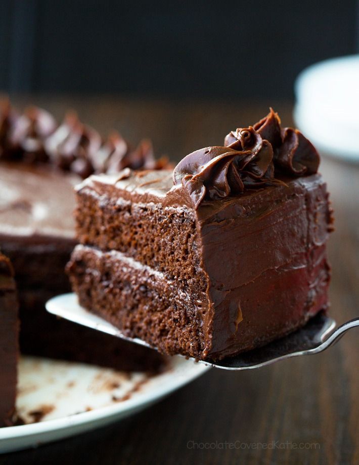 Keto Chocolate Fudge Cake Slice