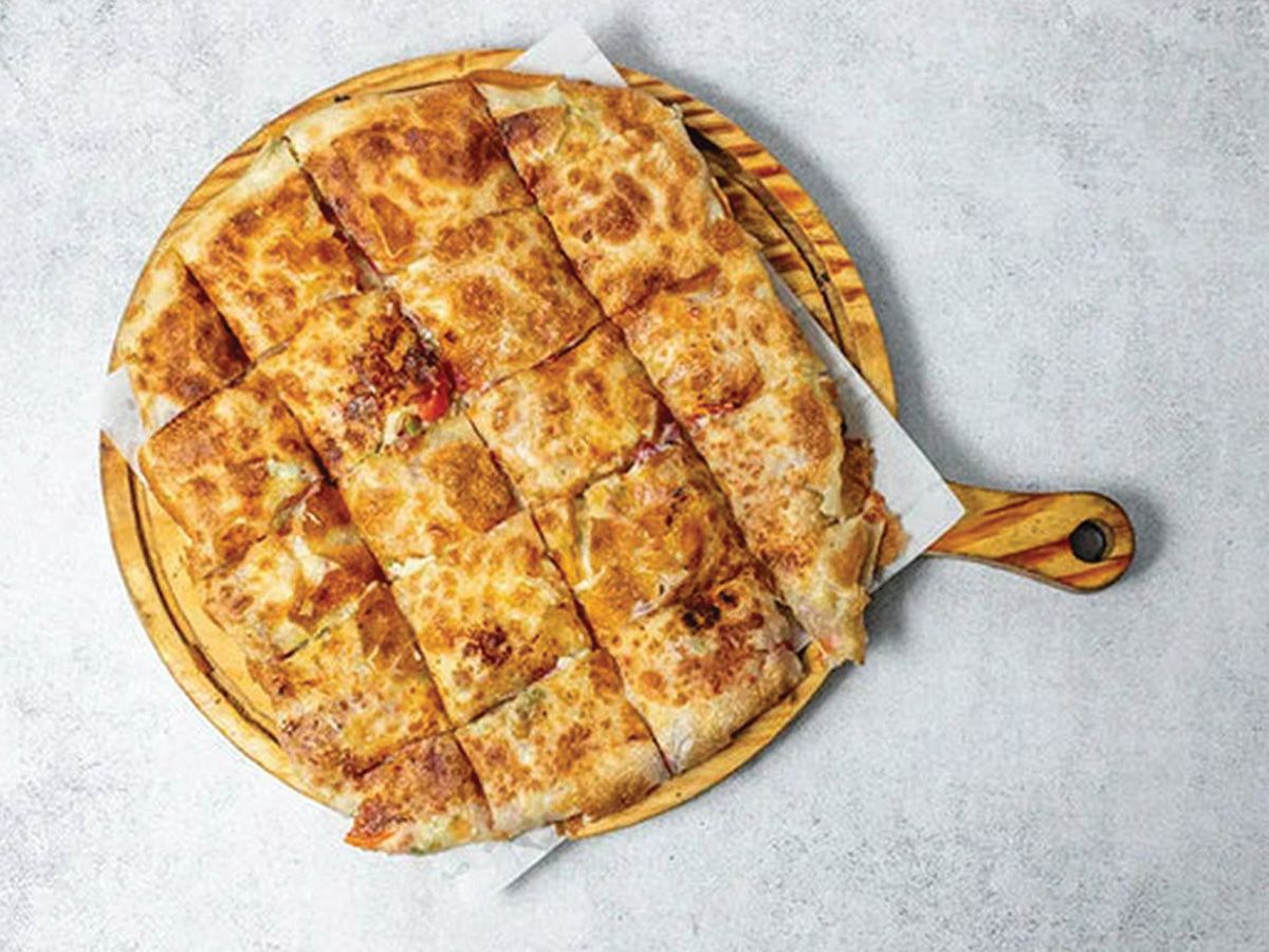 فطيره لحم مفروم كبير
