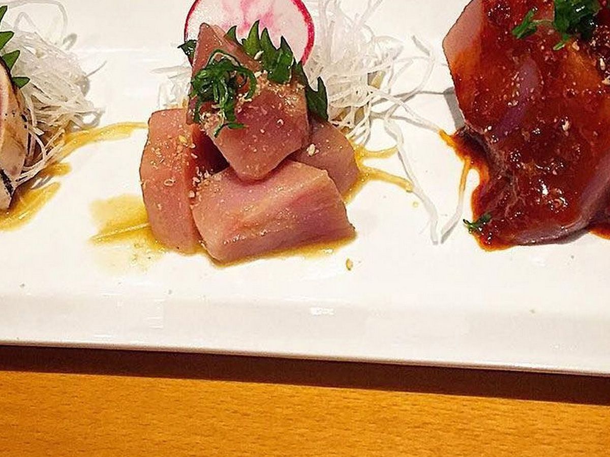 Maguro tataki Sashimi