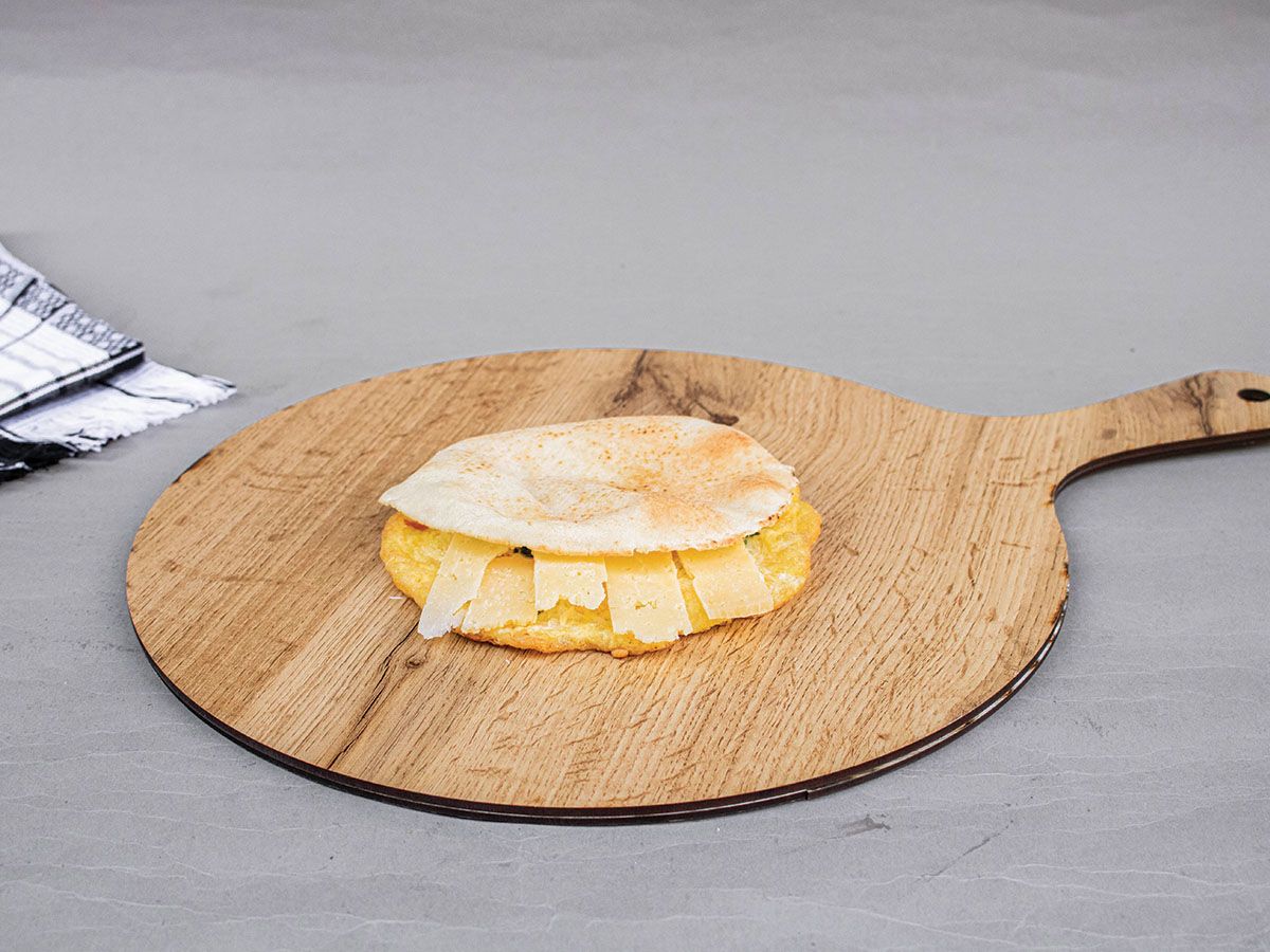 Roumi Cheese Egg Sandwich