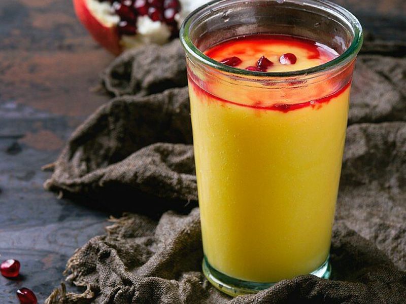 Mango With Pomegranate Seeds Juice