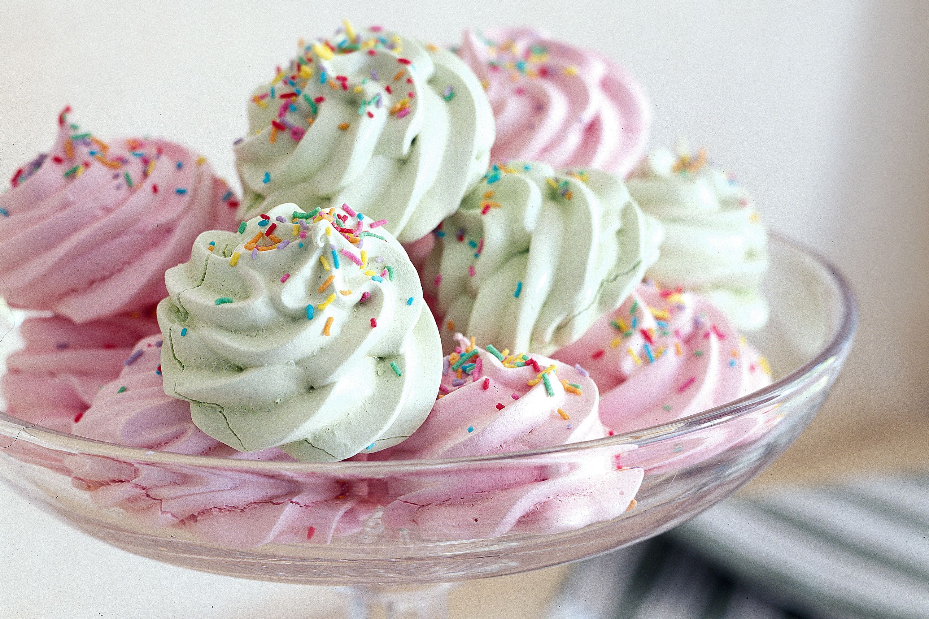 Meringue (1 piece)