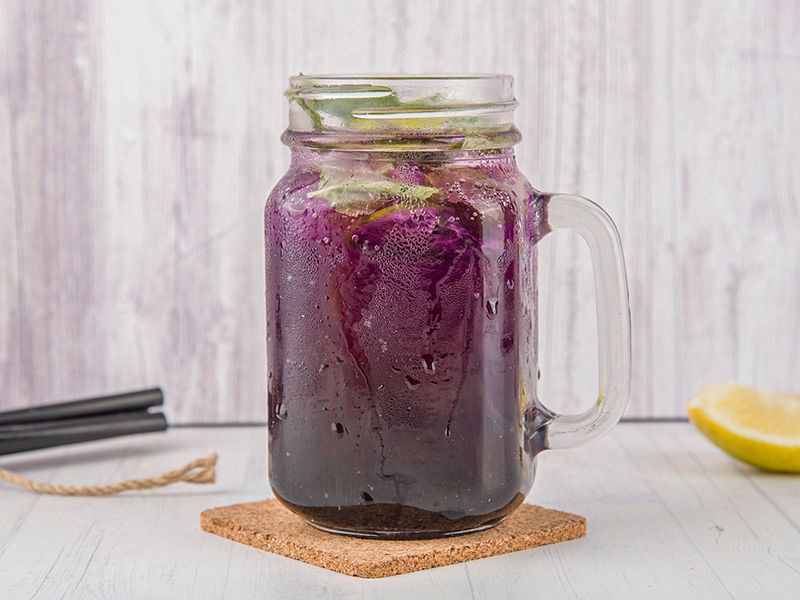 Lemon mint, berry and soda