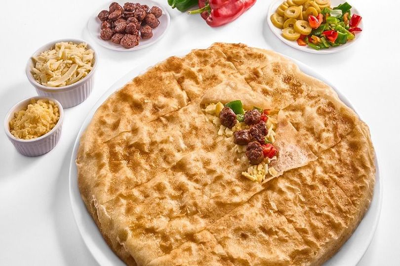 Small Oriental Sausage Pie