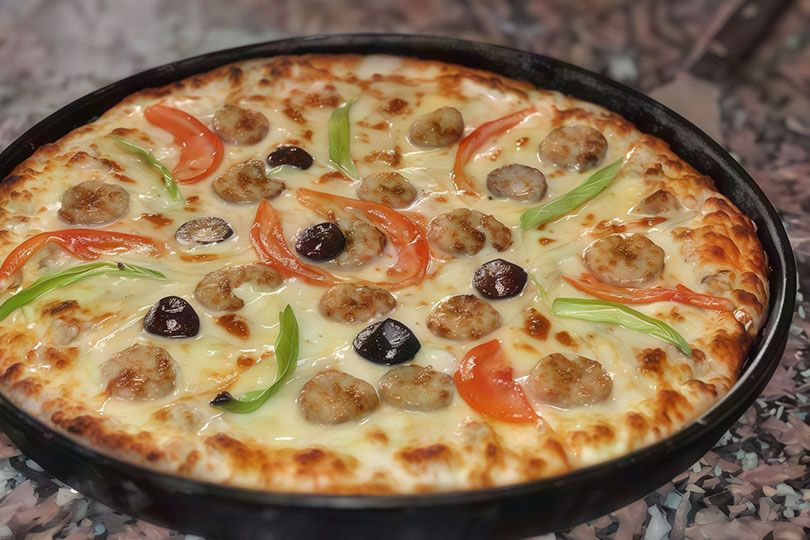 Kiri Oriental Sausage Pizza