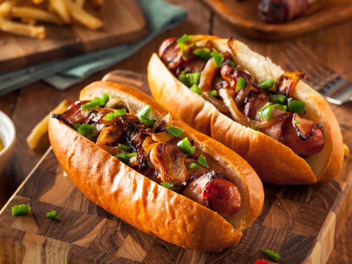 Oriental Baladi Sausage Sandwich