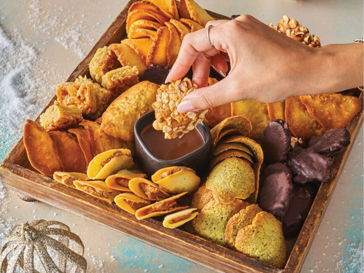 Petit Four Nuts