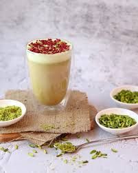 Pistachio Latte L