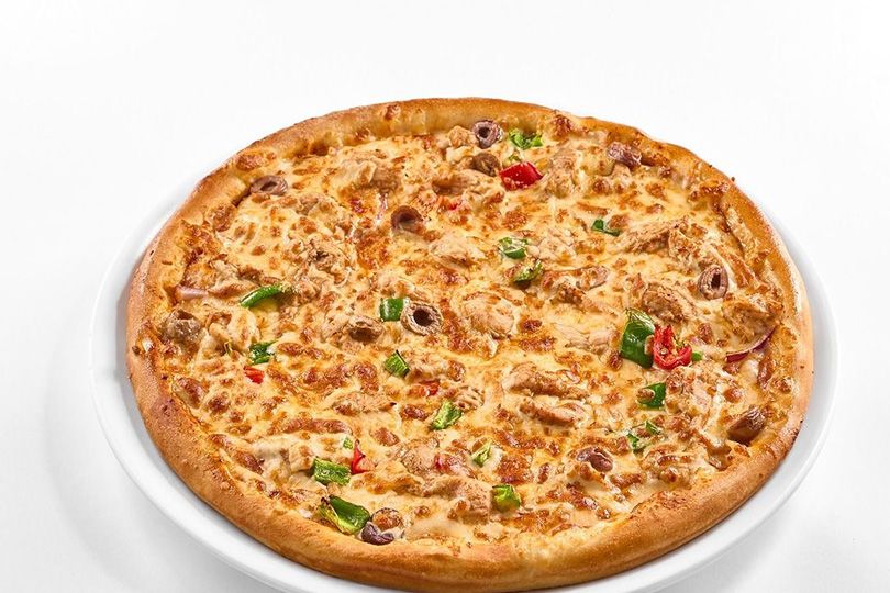 Medium Polo Chicken Pizza