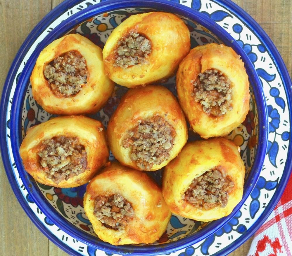 Potatoes Stuffed With Minced Meat