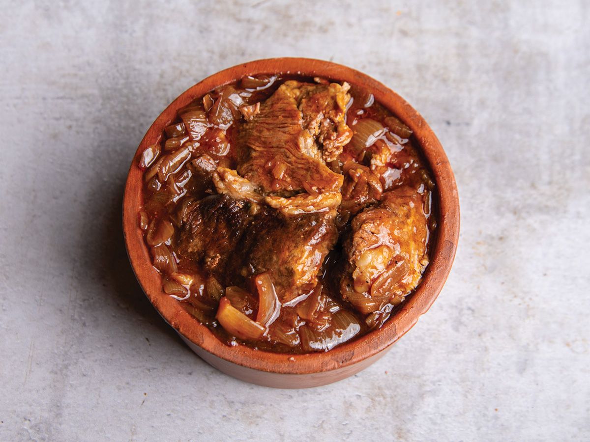 Meat With Onion And Tomato Casserole
