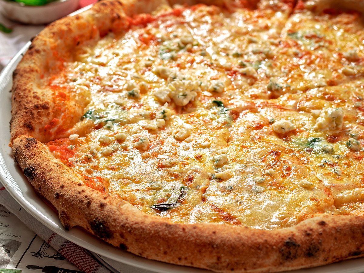 quattro formaggi Pizza