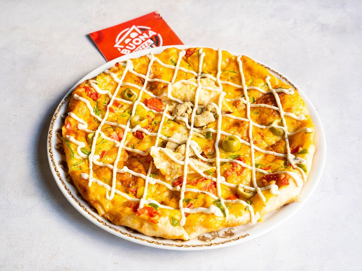 Oriental Ranch Chicken Pizza