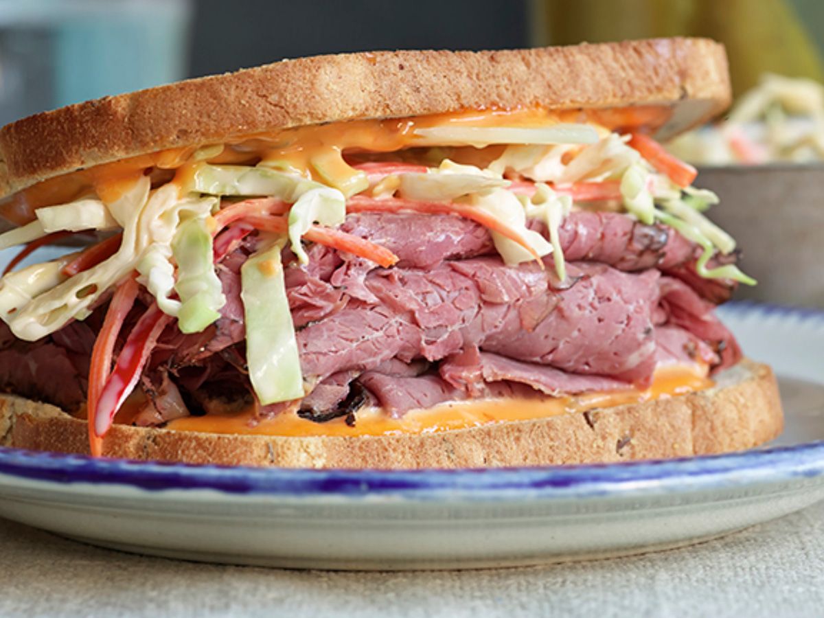 Roumi pastrami Omelette Sandwich