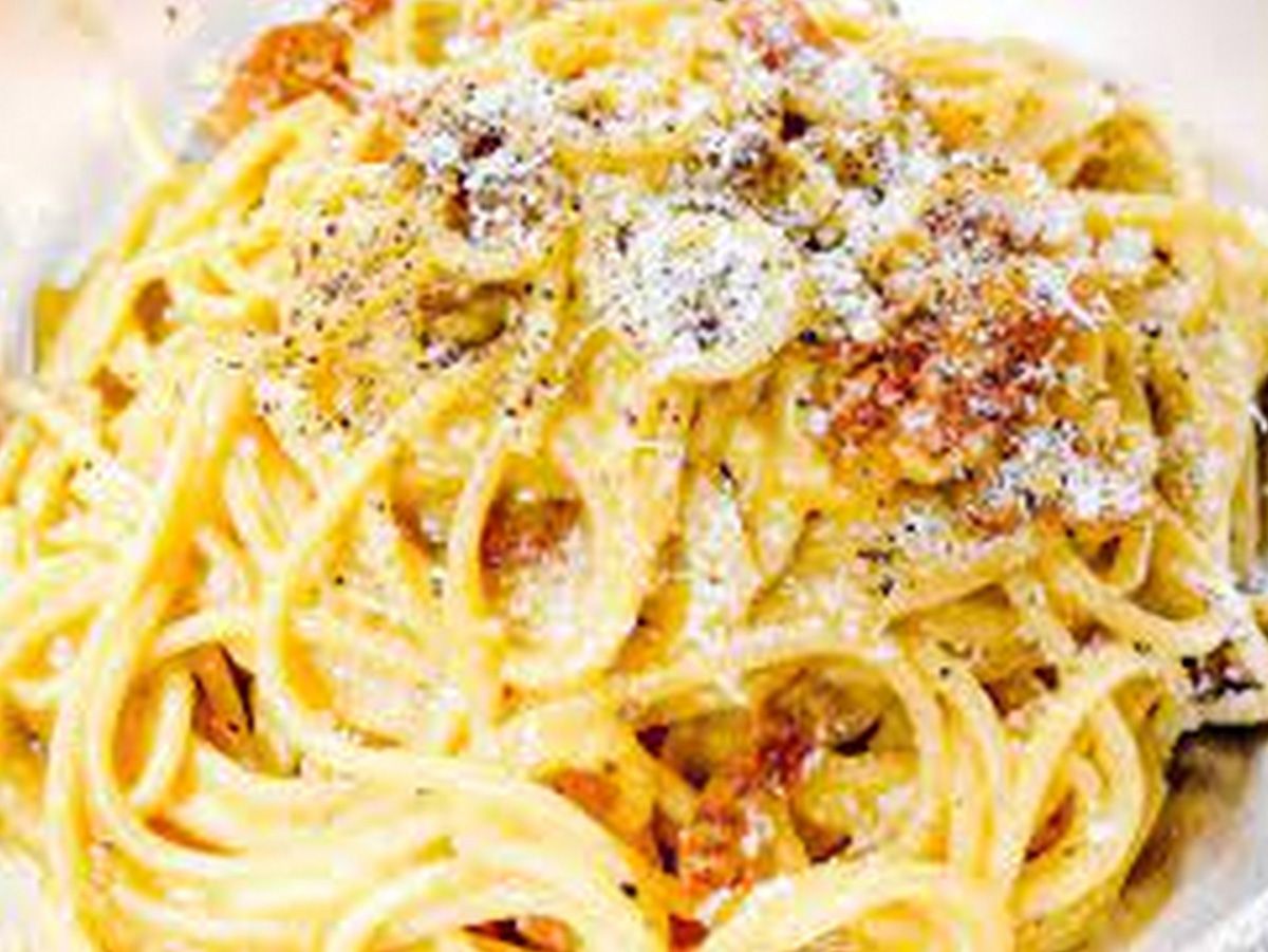 SPAGHETTI AL CARBONARA