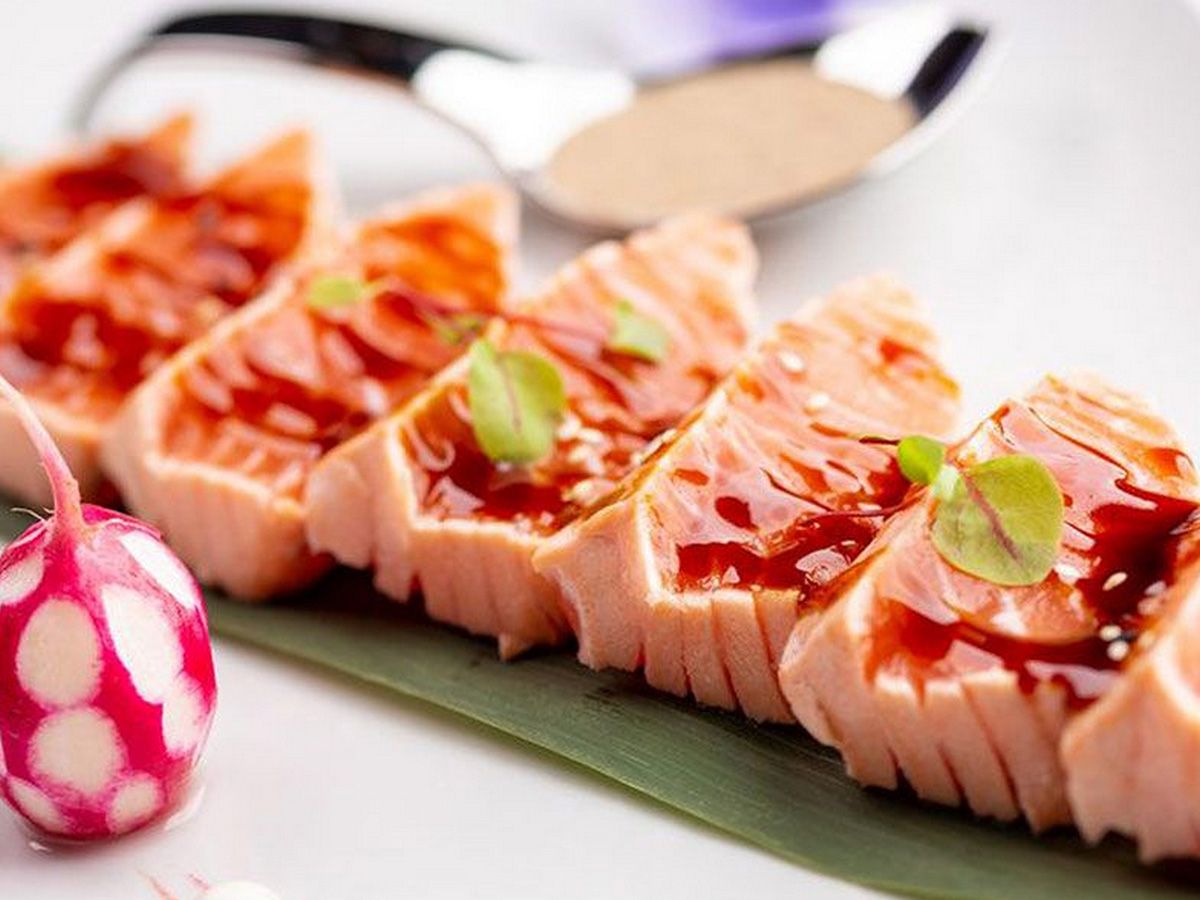 Sake tataki Sashimi