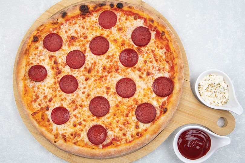 Salami Pizza