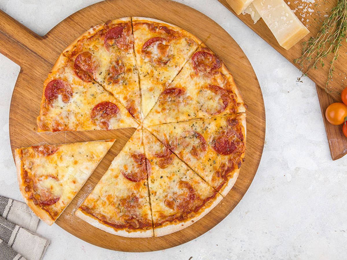Salami BBQ Pizza
