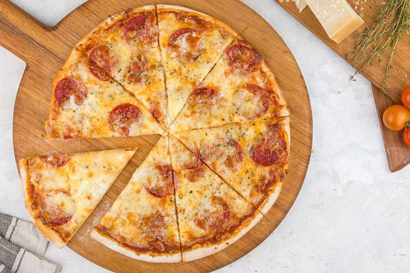 Salami Pizza