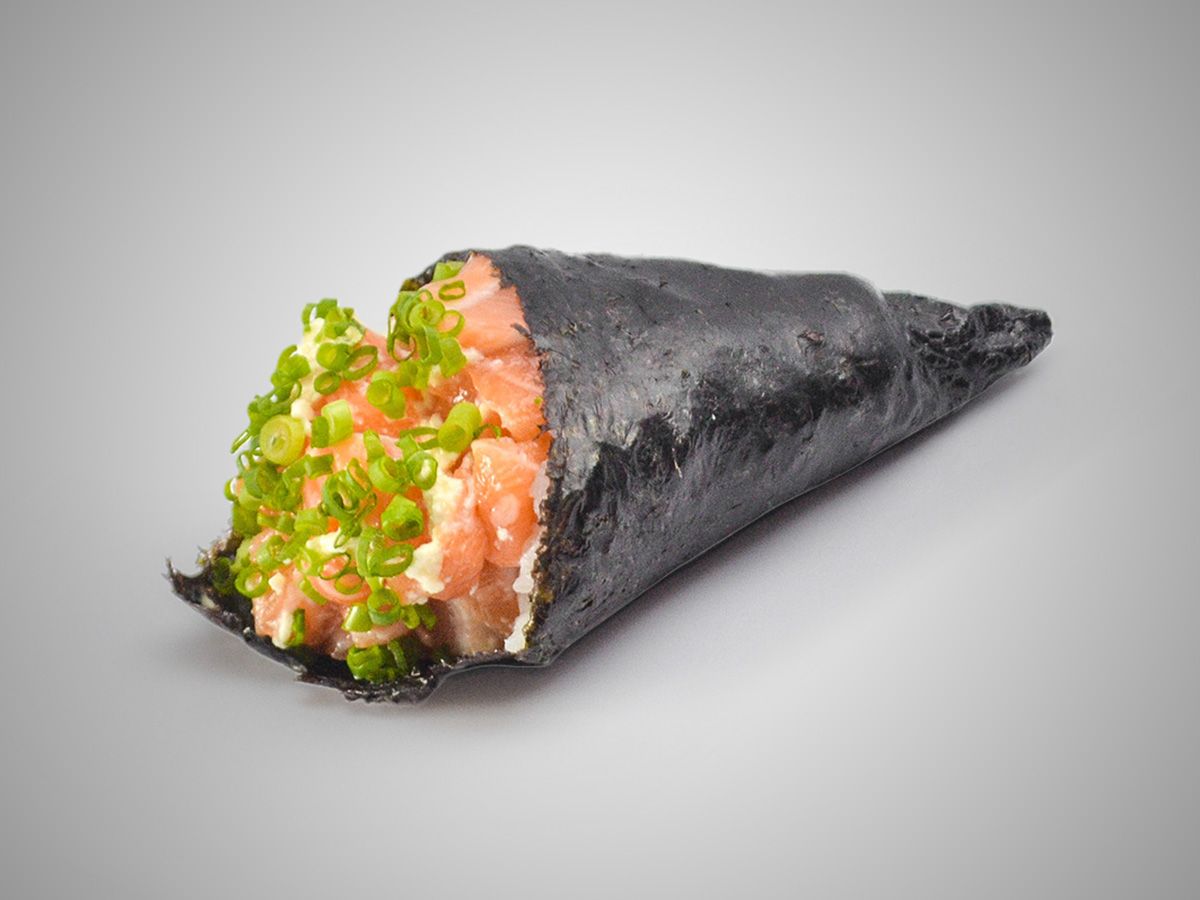 Salmon Tempura Temaki