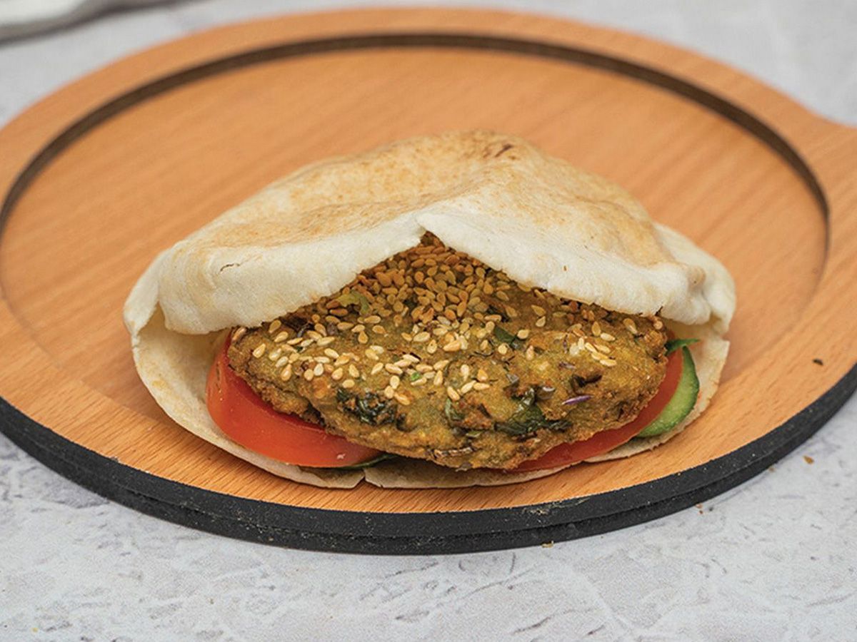 سندويتش طعمية رومي طرنشات
