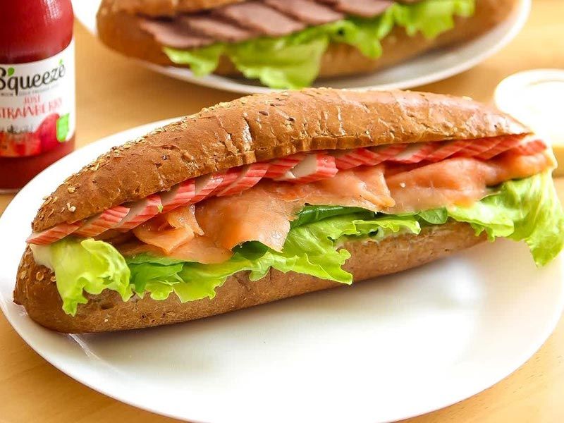 Saumon Fumé and Crabs Sandwich