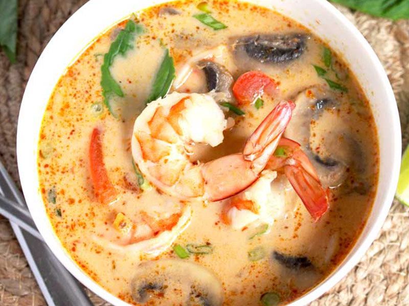 Coconut soup with seafood