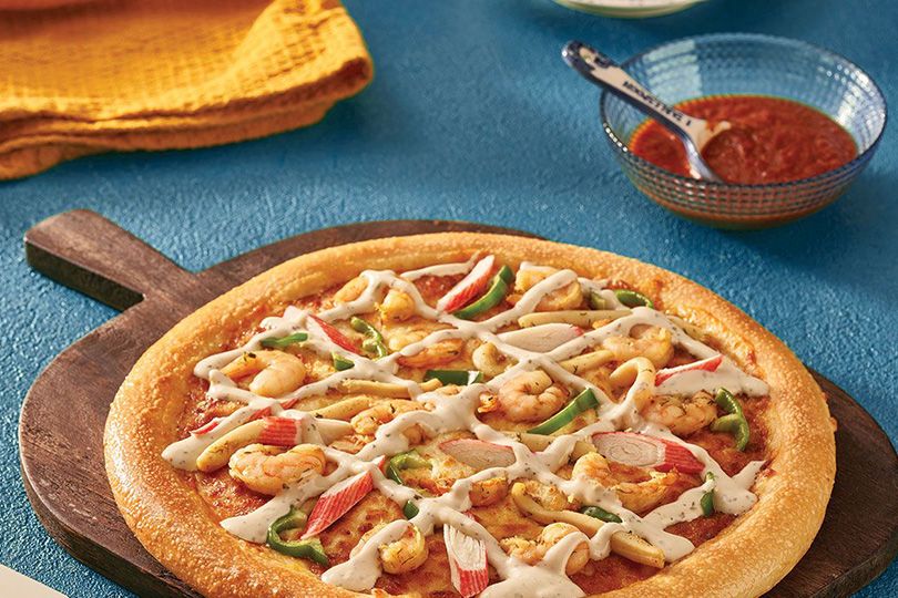 Medium Seafood Ranch Pizza
