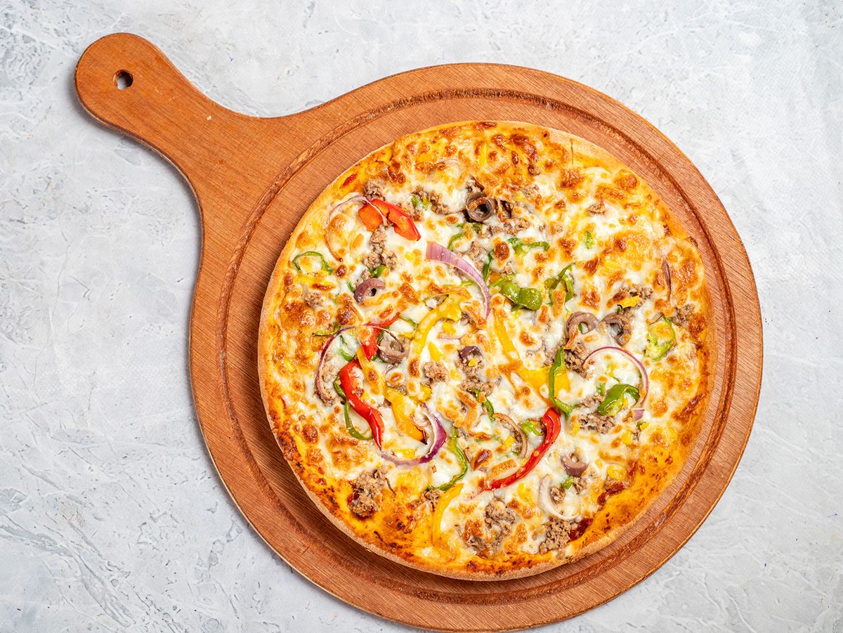 Classic Tuna Pizza