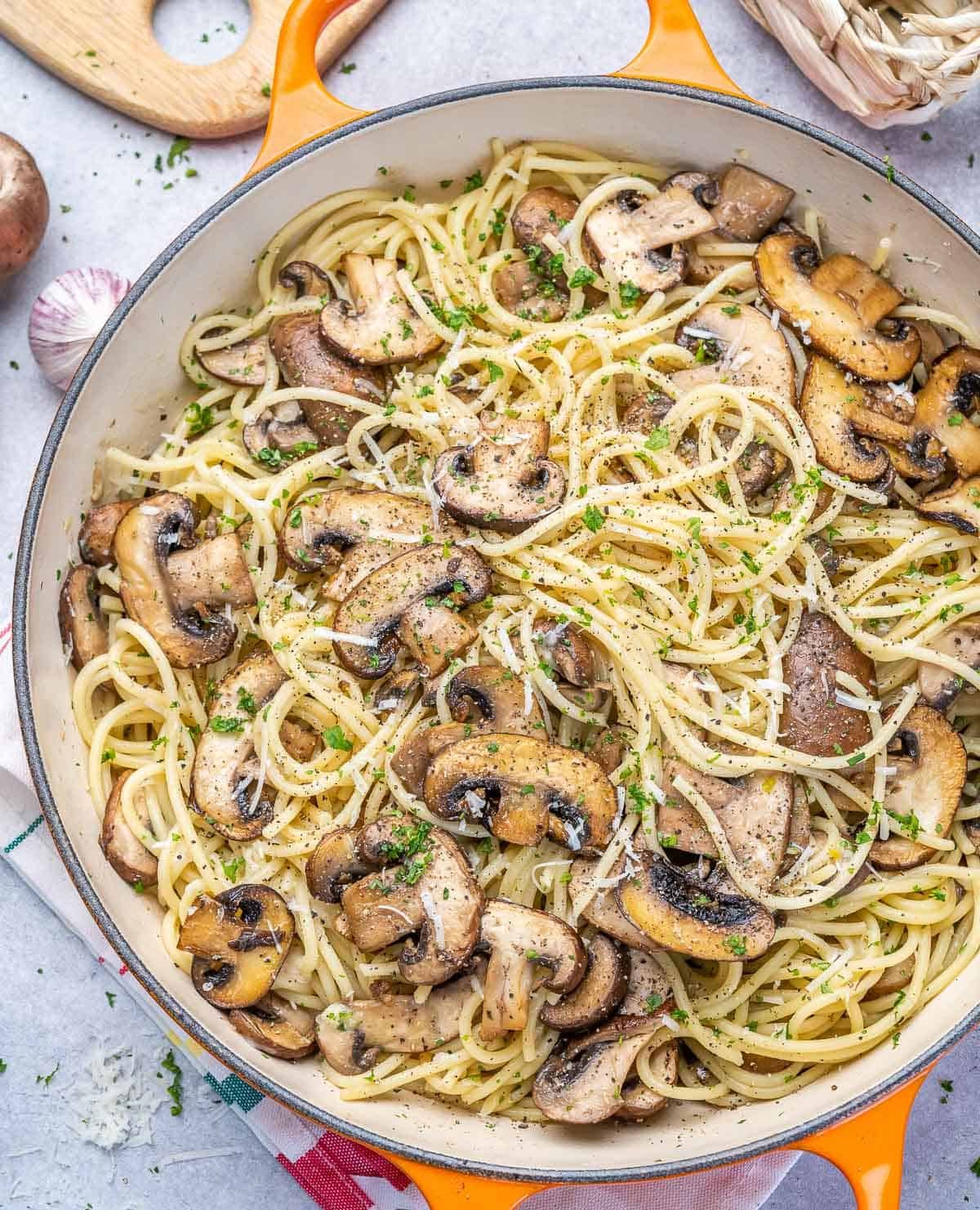 Spaghetti With Mushroom Sauce Pasta