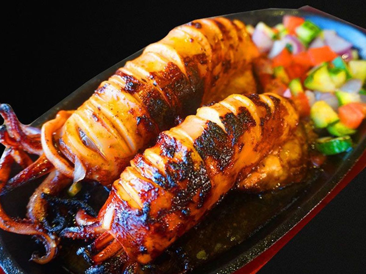 Grilled squid with peppers (quarter kilo)