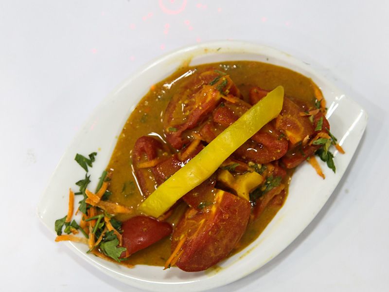 Tomatoes With Garlic