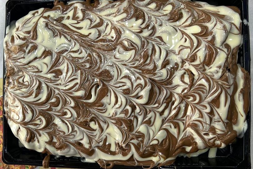 Small Trend Majesty Chocolate