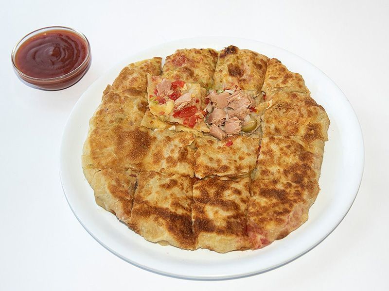 Tuna Oriental Pizza