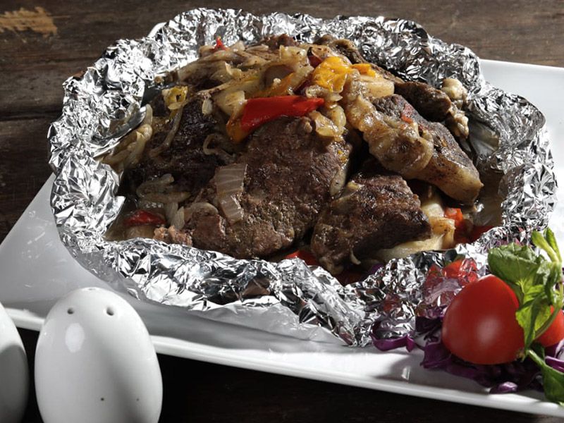 War2et Steak Lahm With Potatoes