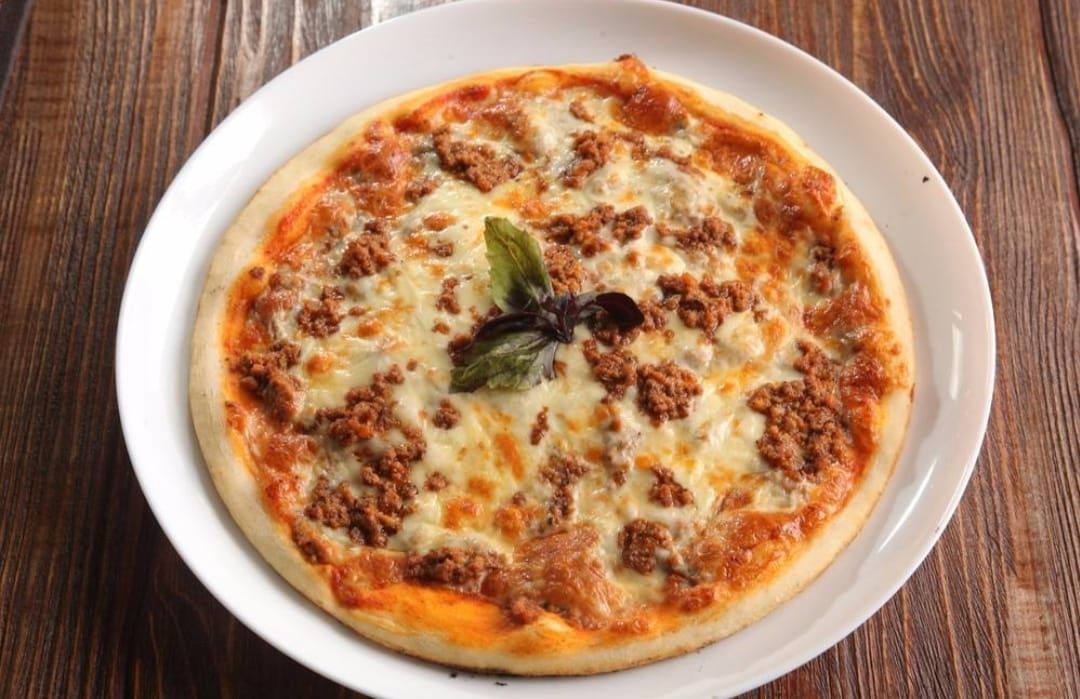 Minced Meat Pizza