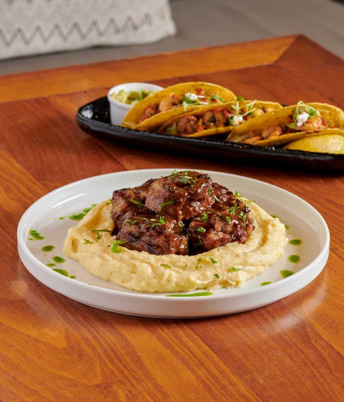 SOUS VIDE OXTAIL