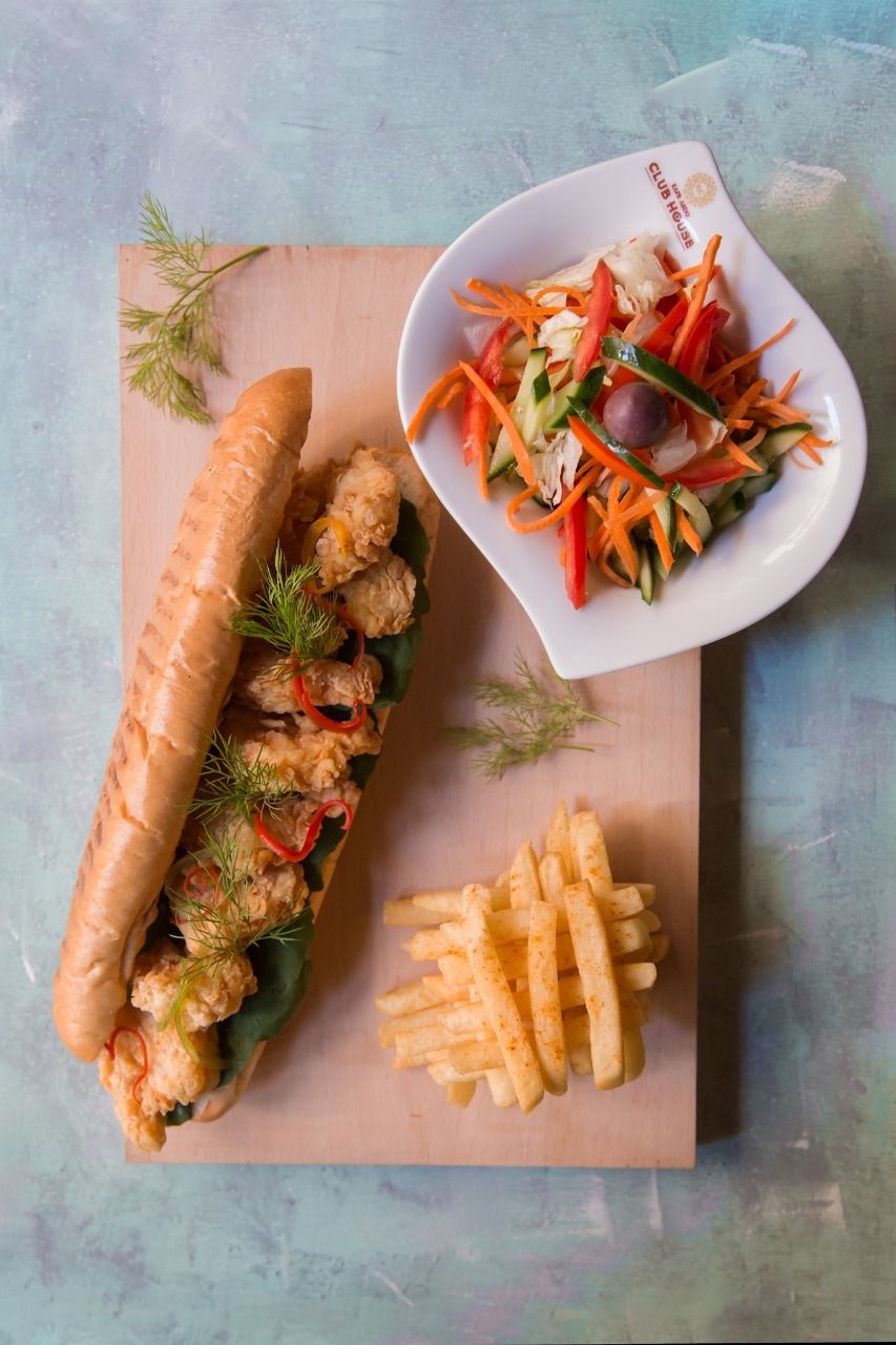 Fried shrimp sandwich