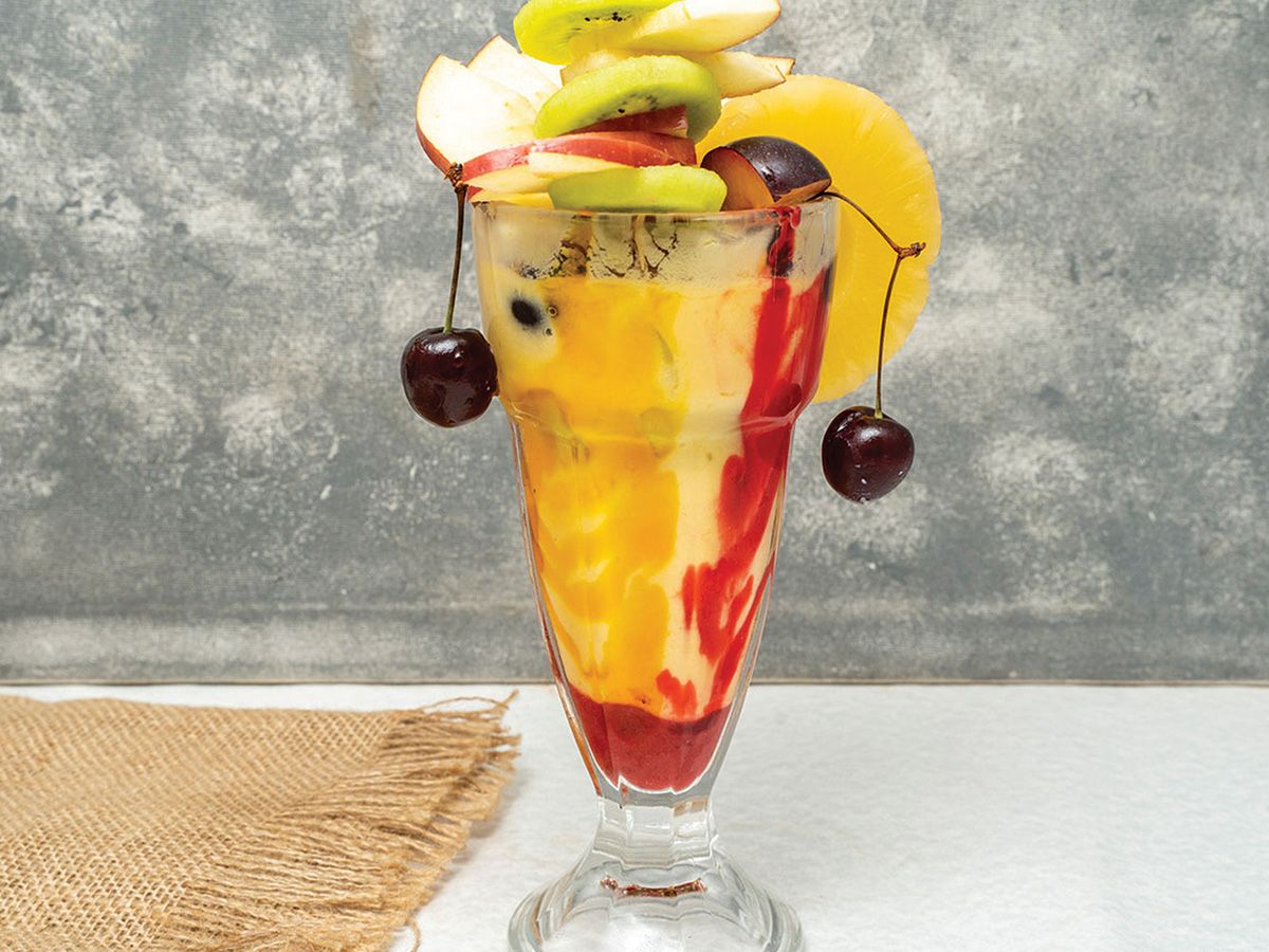 Yogurt with fruits