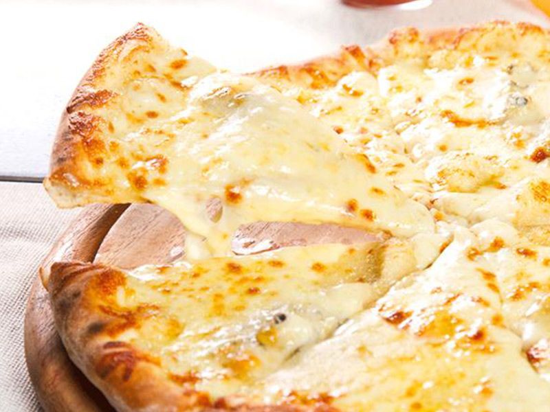 Supreme Cheesy Beef Pizza