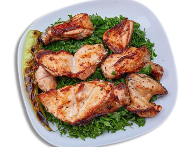 Half Kilo Shish Tawook Meal with Bread and Salad